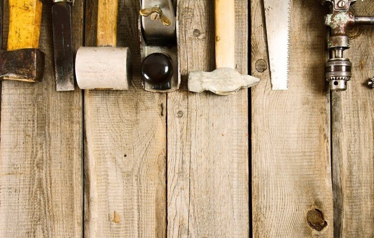 Business insurance coverage for contracting companies in